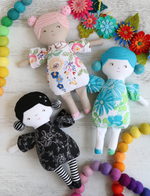 Load image into Gallery viewer, Little Dot : Small doll pattern
