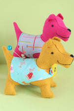 Load image into Gallery viewer, 2 felt dogs in coats
