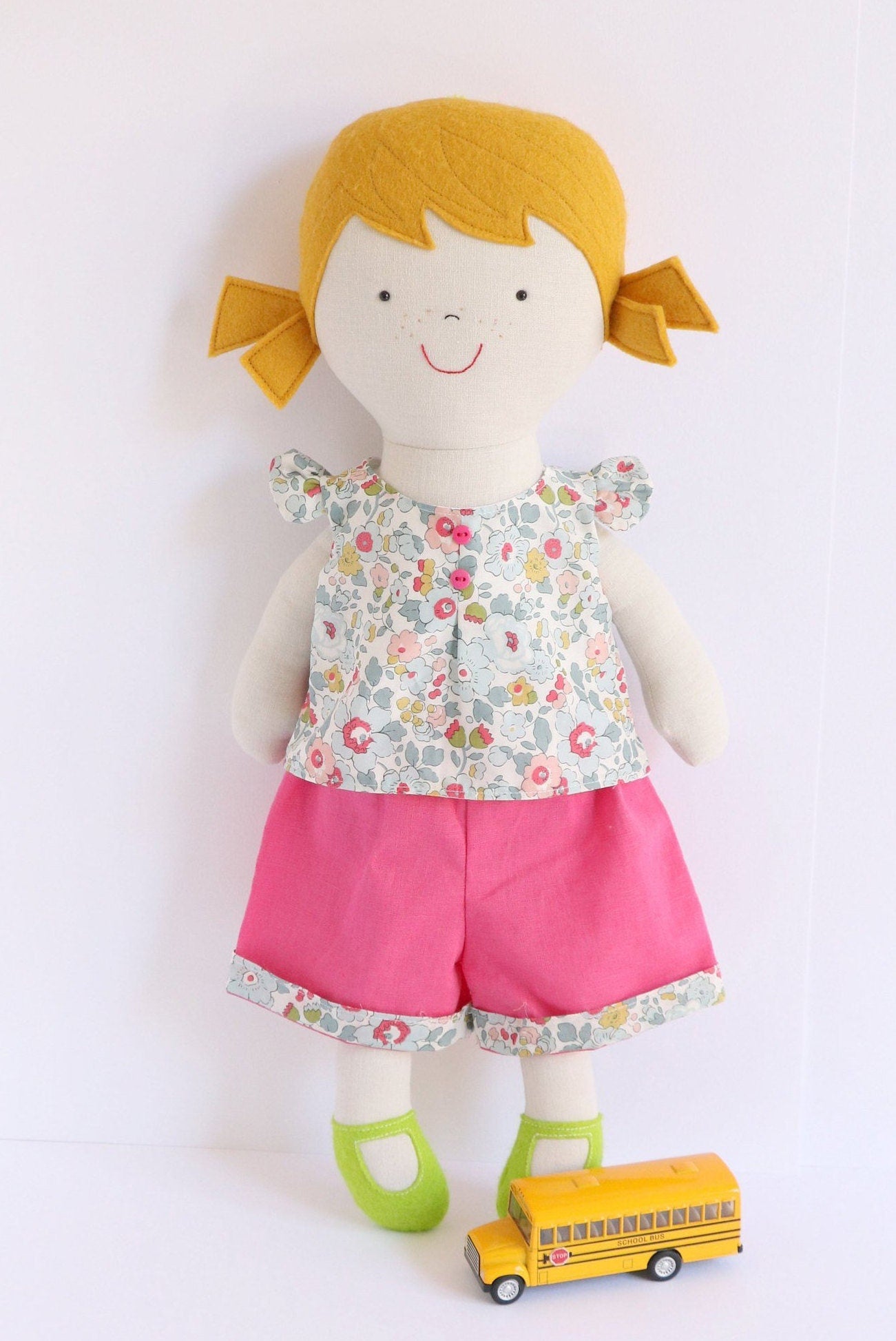 Tilly: Large doll with clothes sewing pattern